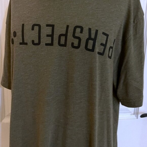 Two Blind Brothers Perspective T-Shirt L Green Adult Crew Relaxed Graphic Tee - Picture 2 of 7